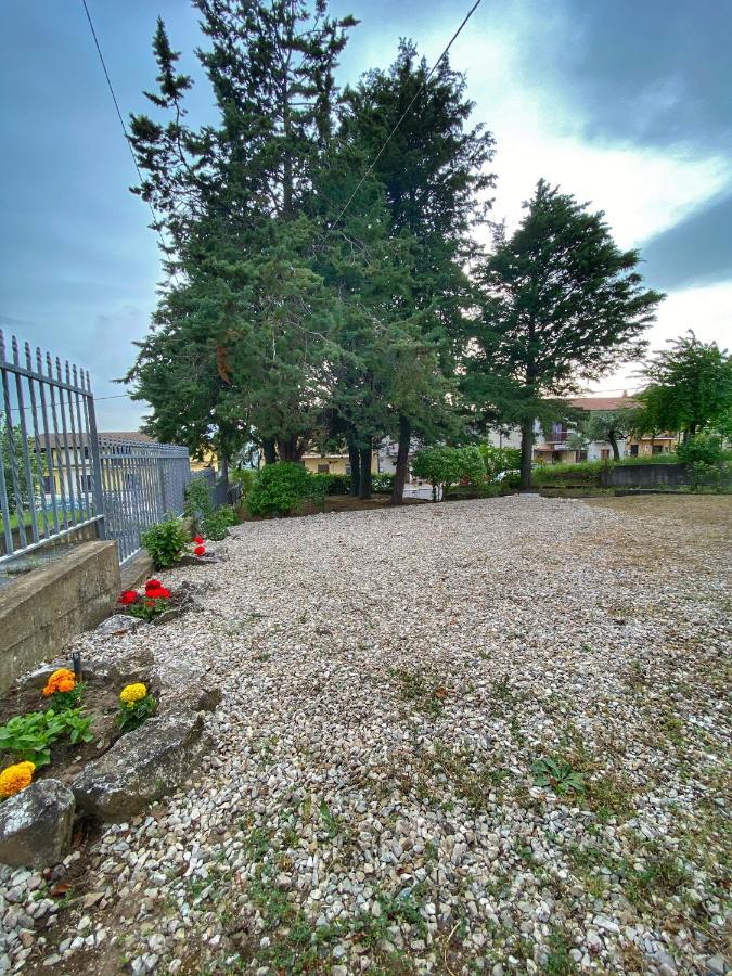 La Casa Della Nonna Bed & Breakfast Montemiletto Eksteriør bilde